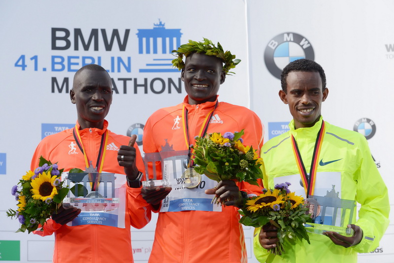 Dennis Kimetto zwycięża w 41. Berlin Marathonie z nowym rekordem świata 2:02:57! Fot. PAP